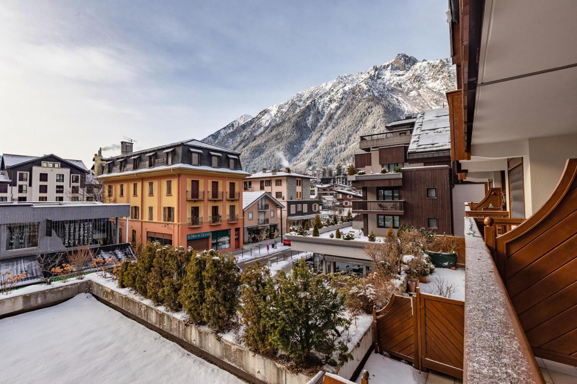 Duplex Aiguille Du Midi Large Terrasse - Happy Rentals Σαμονί Εξωτερικό φωτογραφία